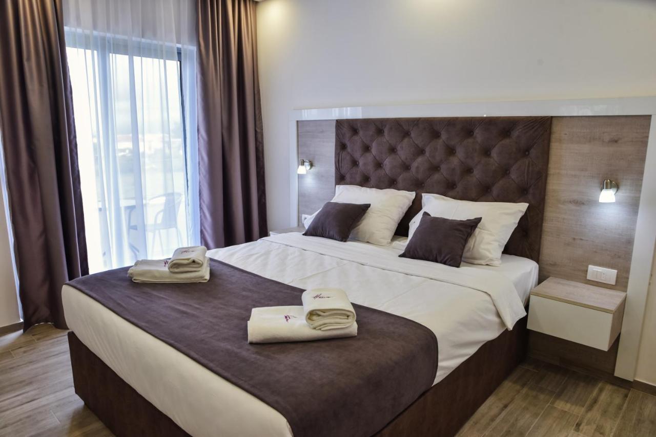 Heaven Lux Ulcinj Hotel Exterior photo