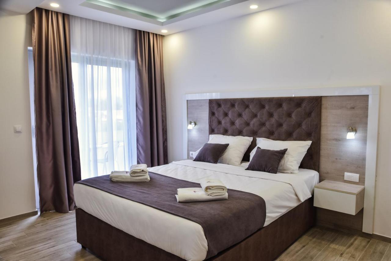 Heaven Lux Ulcinj Hotel Exterior photo