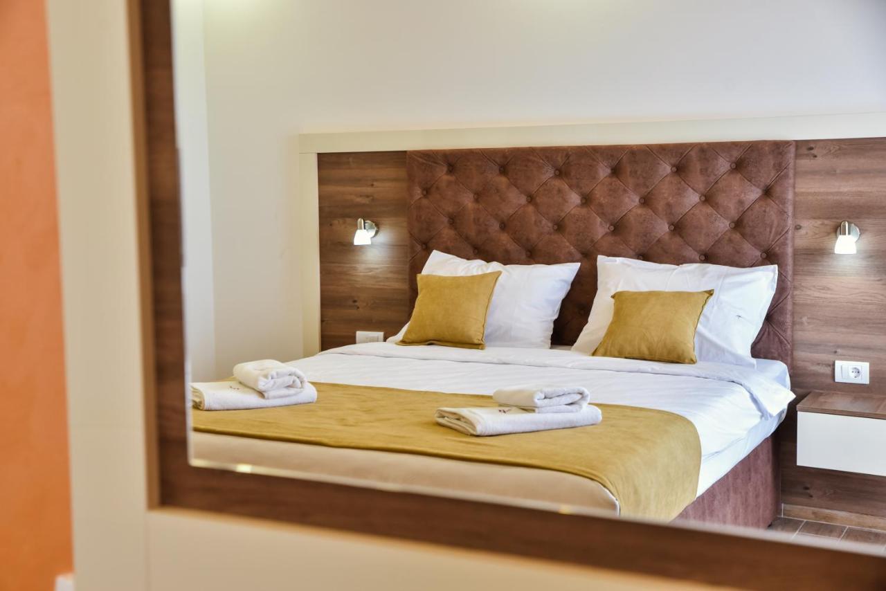 Heaven Lux Ulcinj Hotel Exterior photo