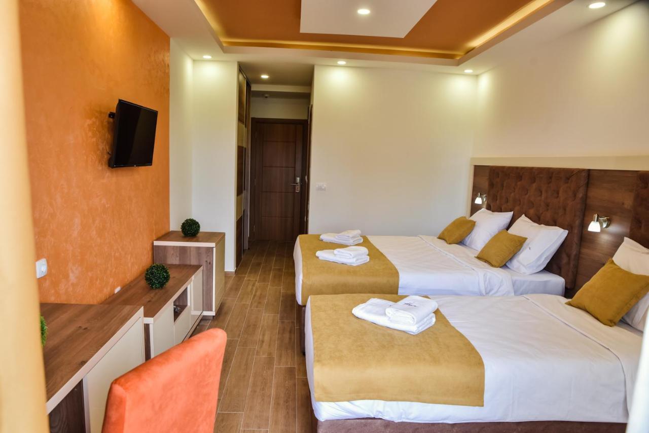 Heaven Lux Ulcinj Hotel Exterior photo