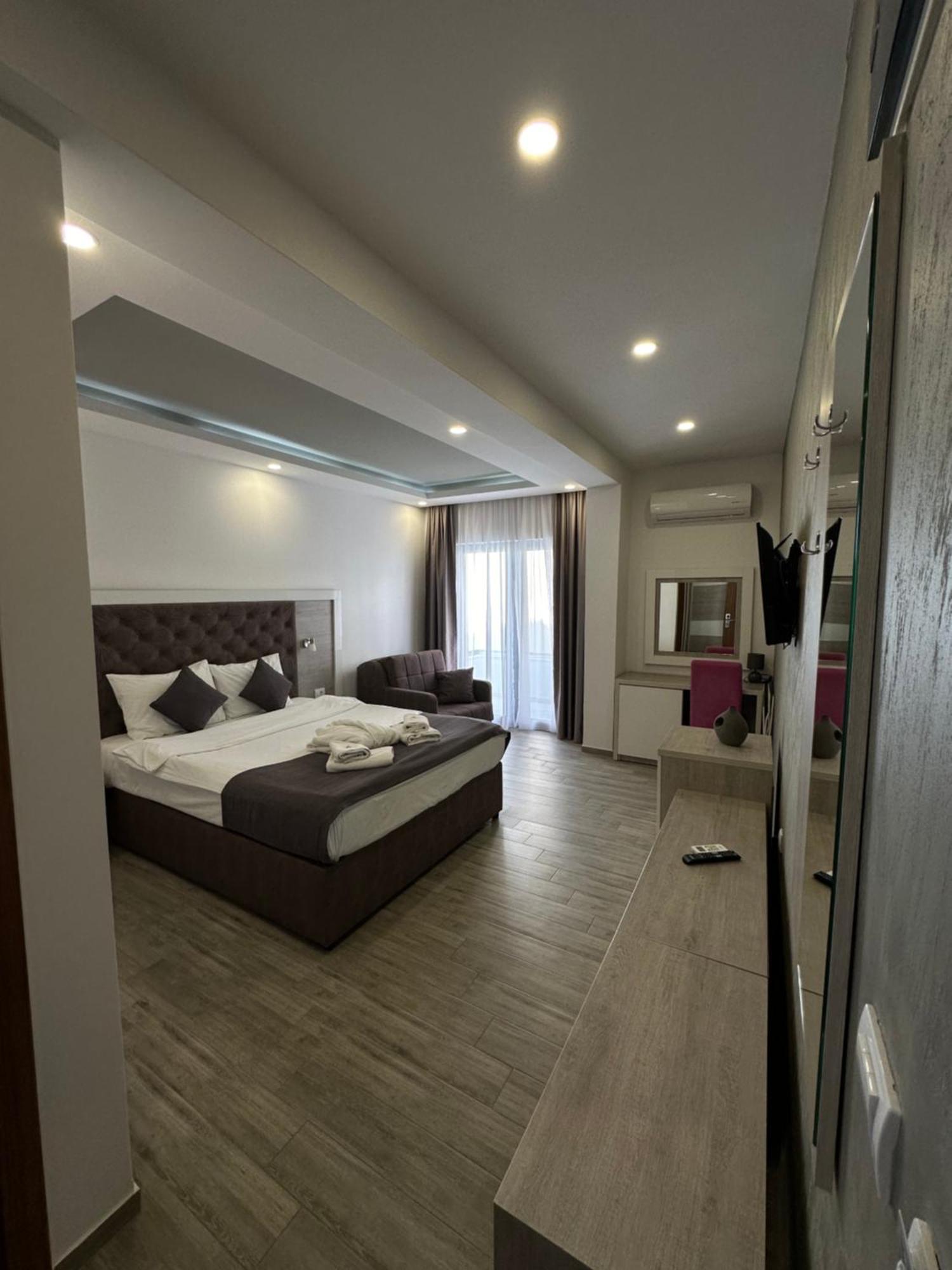 Heaven Lux Ulcinj Hotel Exterior photo