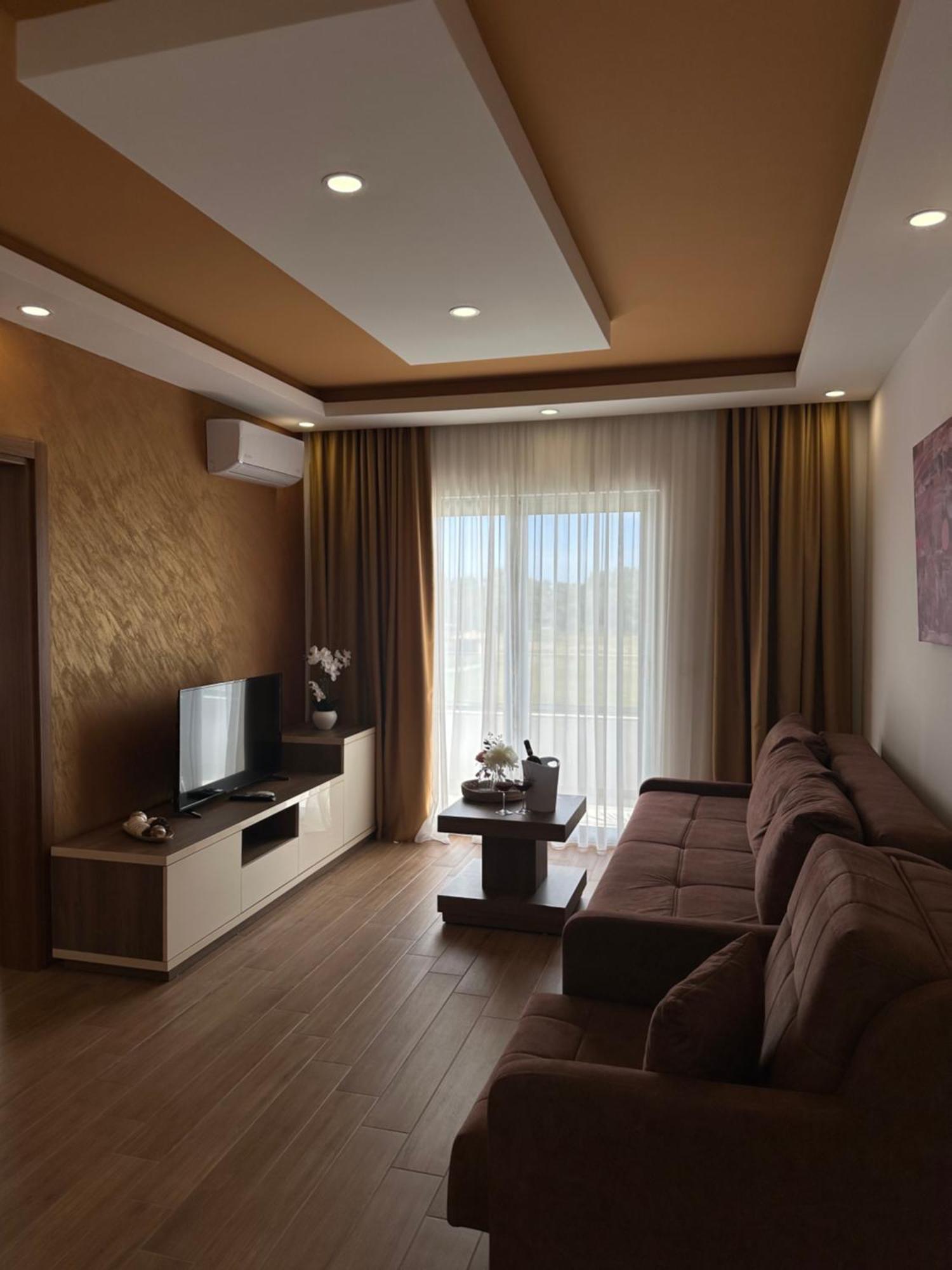 Heaven Lux Ulcinj Hotel Exterior photo